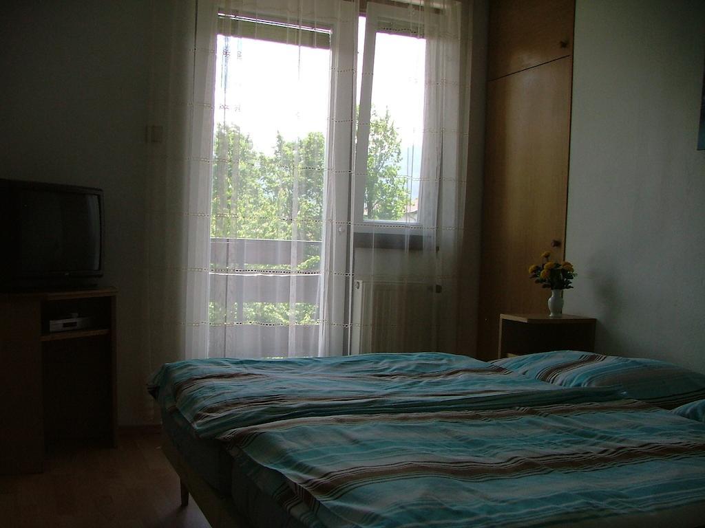 Pension Weiss Drobollach am Faakersee Chambre photo